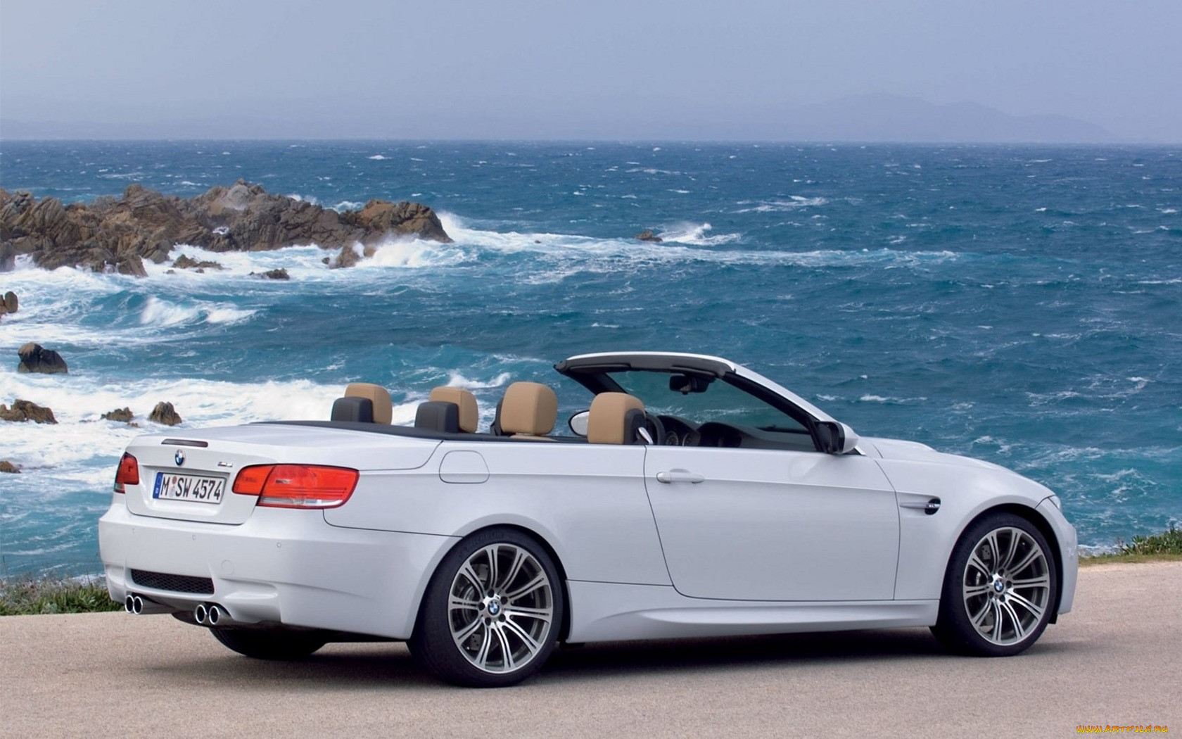 Обои BMW M3 Cabrio Автомобили BMW, обои для рабочего стола, фотографии bmw,  m3, cabrio, автомобили, море, белый, берег Обои для рабочего стола, скачать  обои картинки заставки на рабочий стол.